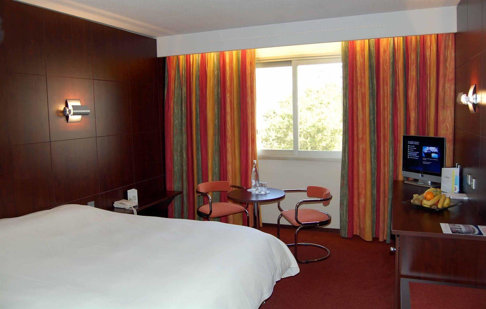 Hotel Des Congres Villeurbanne Habitación foto